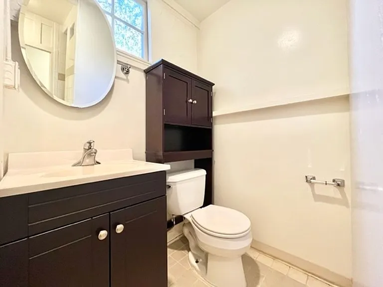 1519 Spruce Ave — Photo 10