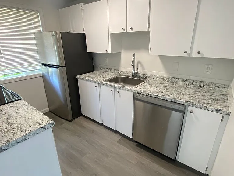1622 W 7th Ave #102 — Photo 1