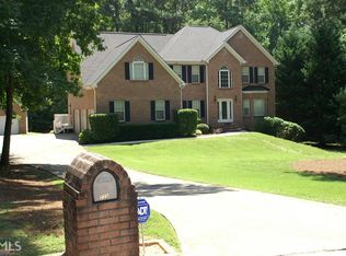 225 Canal Pl, Fayetteville, GA 30215