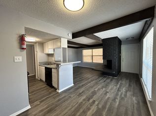 El Jardin Apartments, Fort Worth, TX 76116