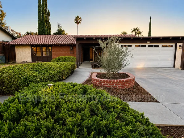 11 N Madrid Ave, Thousand Oaks, CA 91320