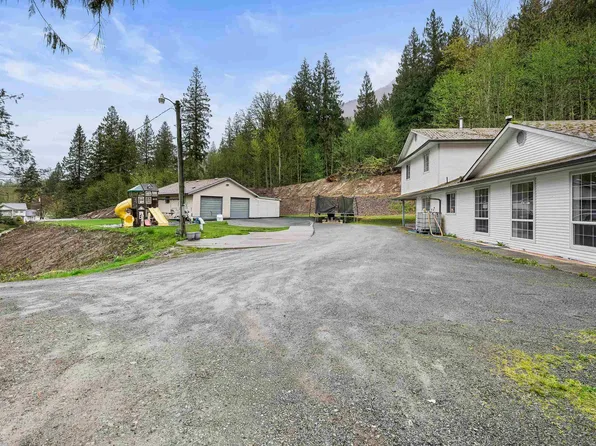 41750 Bowman Rd, Chilliwack, BC V2R 5G8
