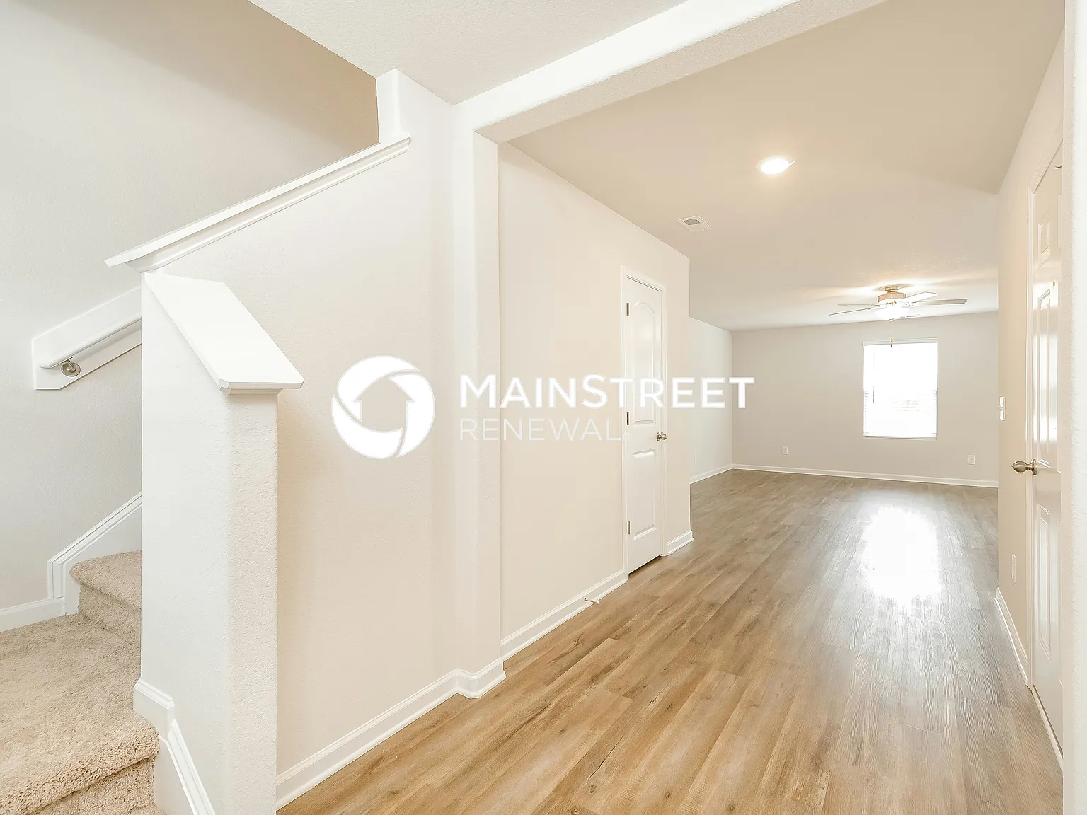 441 Brisk Dr — Photo 2