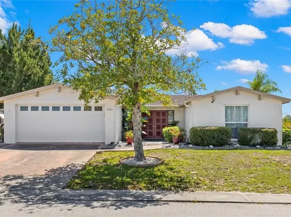 7724 Chalafonte Dr, Port Richey, FL 34668