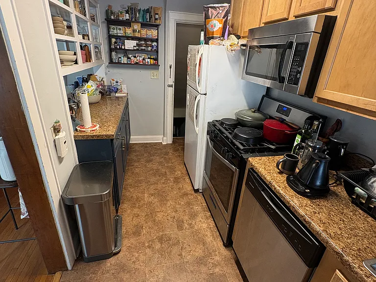 2686 Indianola Ave — Photo 8