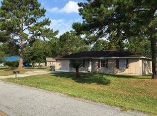 221 Pointe South Dr, Hinesville, GA 31313