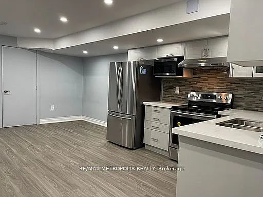 2 bed, $2,000 — Photo 4
