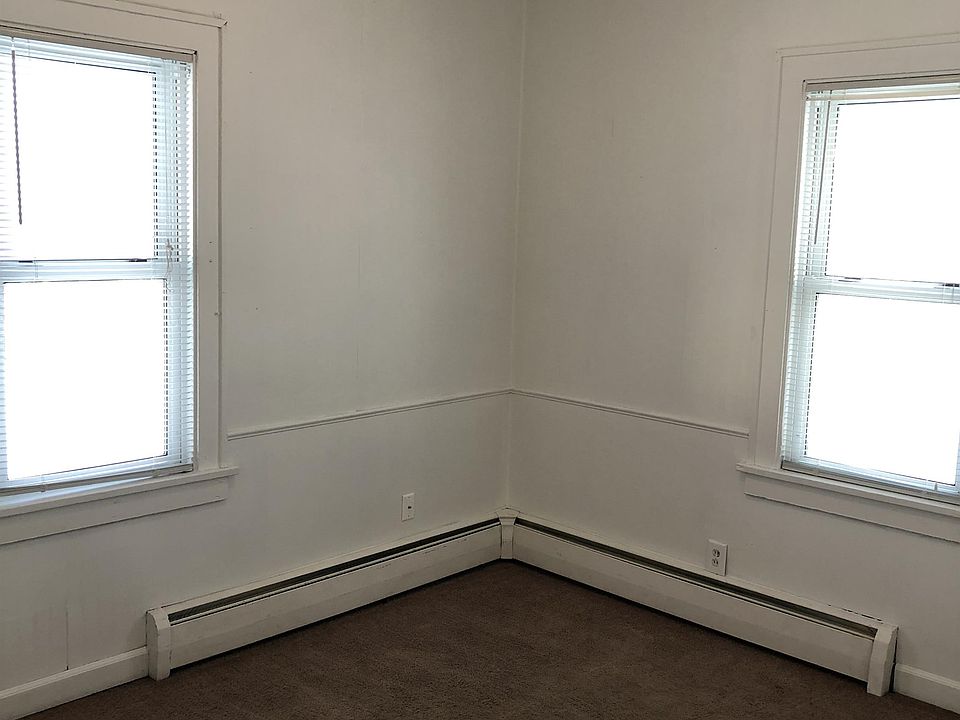 2121 9th Ave S Fargo, ND 58103 Apartment Rentals Fargo, ND Zillow
