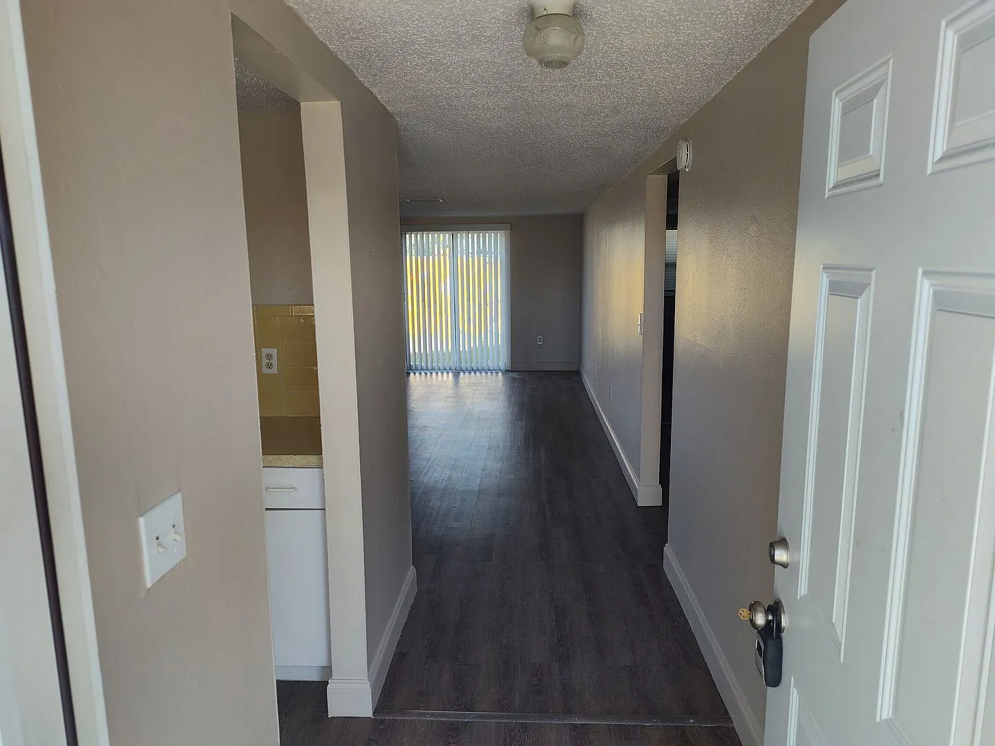 Coming Soon 2 Bedroom 1 Bath — Photo 2