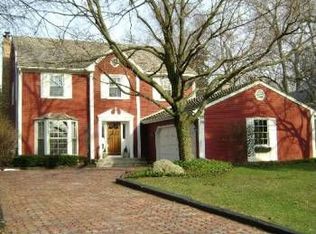 99 Brandon Ave, Glen Ellyn, IL 60137