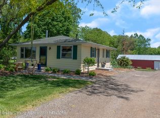 13227 Watson Rd, Bath, MI 48808