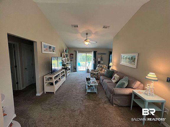 3rd image of 33584 Field Stone Ln
