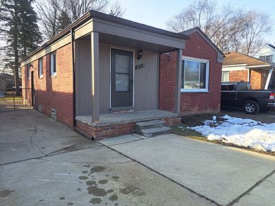 29013 Glenwood St, Inkster, MI, 48141