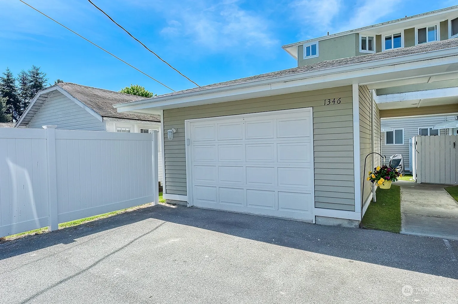1346 4th Street photo 1