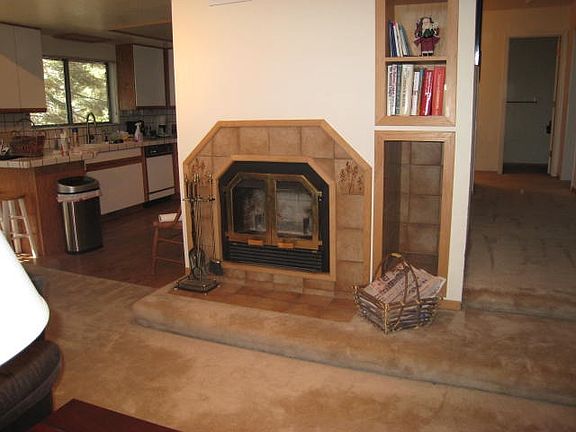 4th image of 3040 Panorama Dr