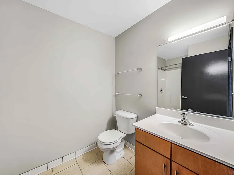 3939 Chestnut St — Photo 5