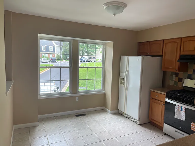 15909 Indian Hills Ter — Photo 4