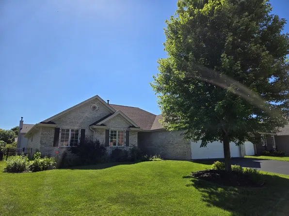 5039 Wil Acre Dr, Loves Park, IL 61111