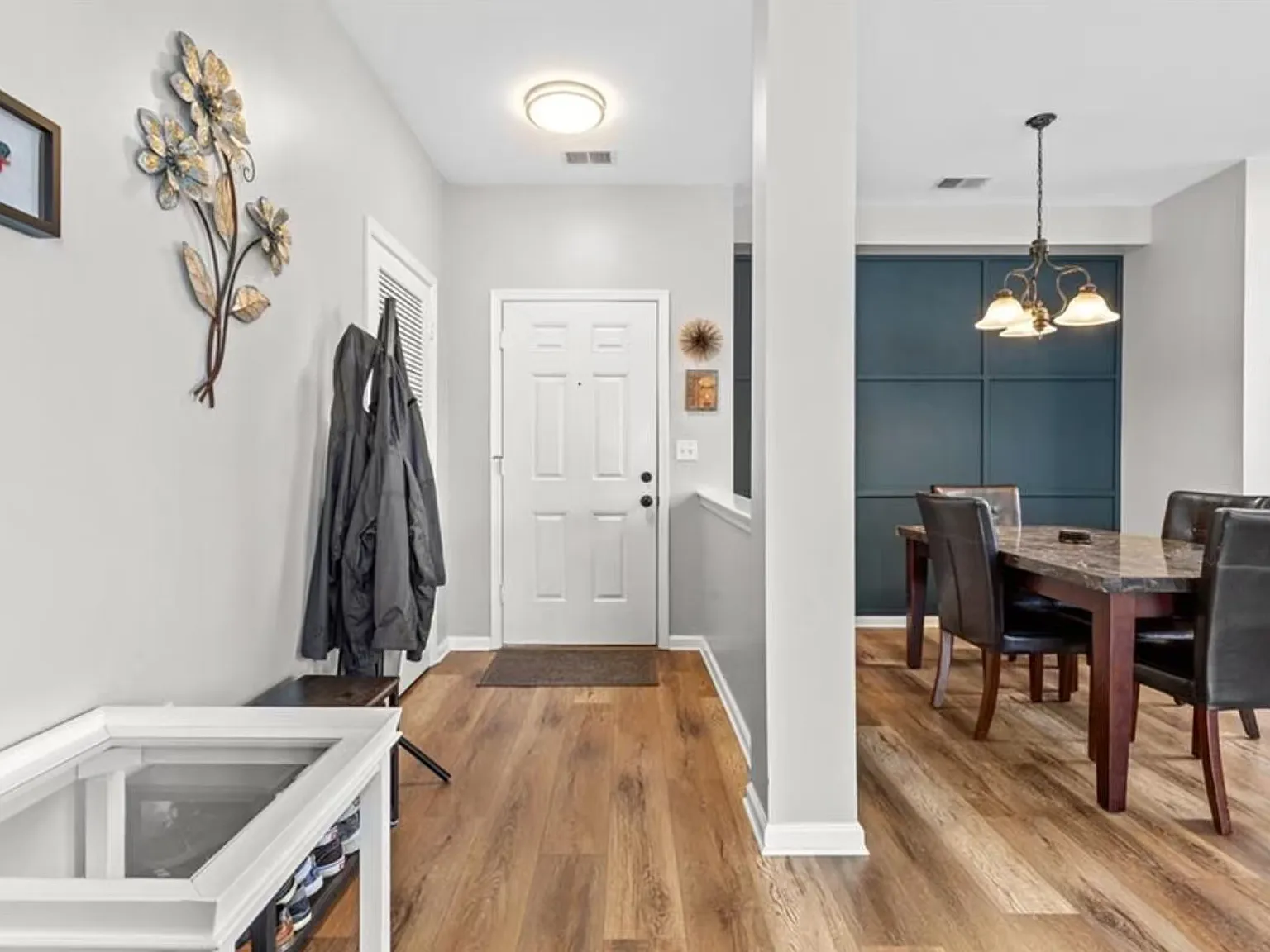 2 bed, 1367 sqft, $1,850 — Photo 4