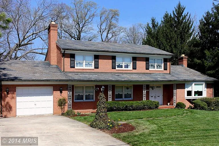 7030 Hunter Ln photo 1