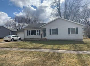 800 Sunset Dr, Fairfield, IA