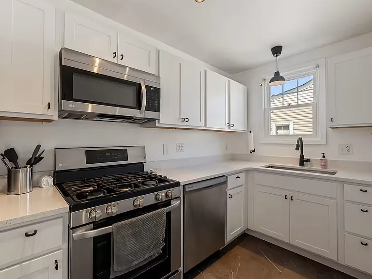 154 E Dominion Blvd — Photo 10