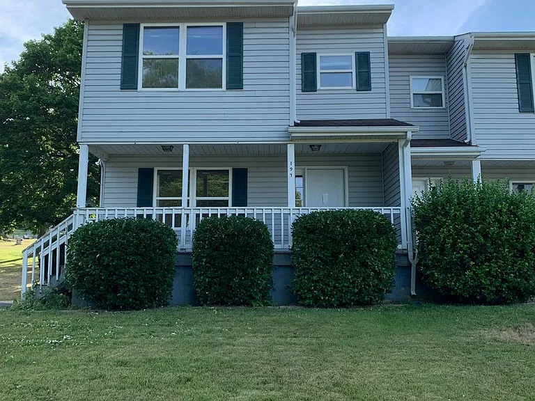 197 Community Cir — Photo 1