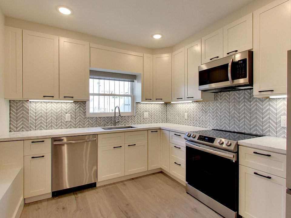 1st image of 225 Duboce Ave #2