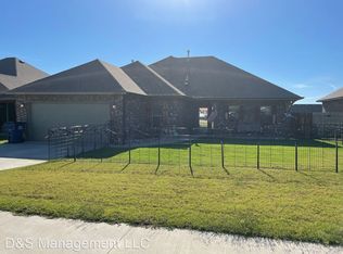 20654 Frontier Ave, Harrah, OK 73045