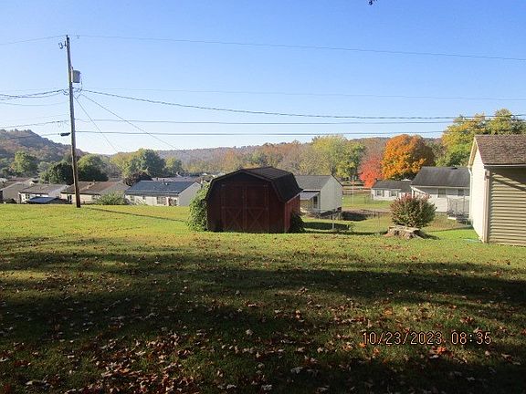 4th image of 21 N Fork Dr