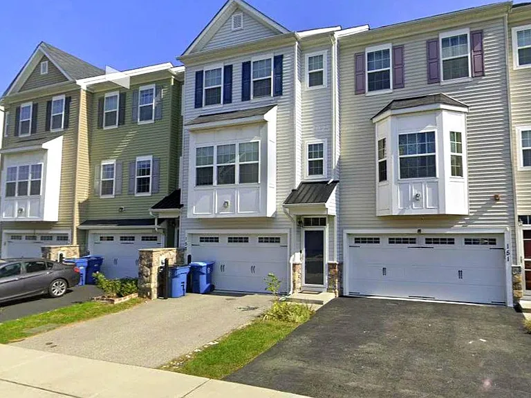 153 Mercer Ct — Photo 21