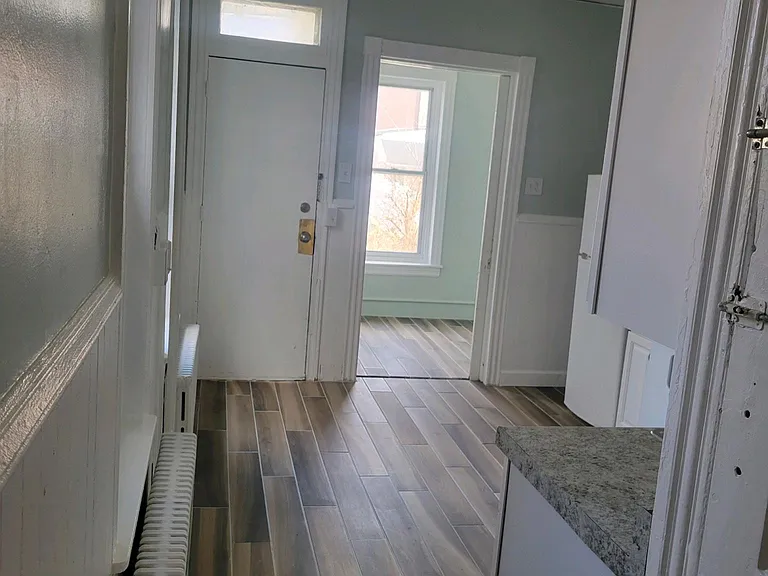 1341 Moss St #1 — Photo 2