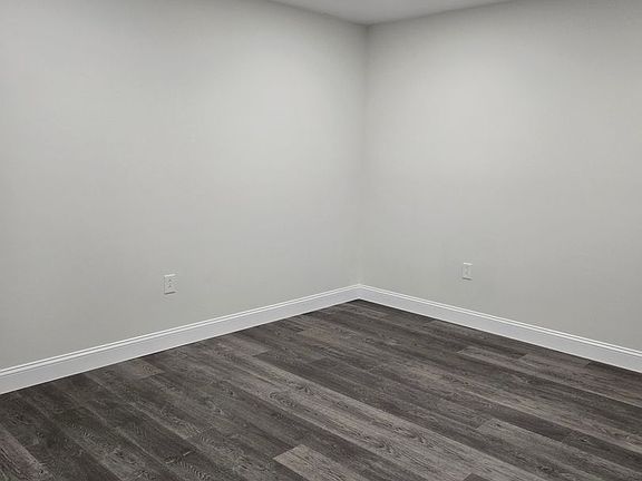 2nd image of 108 Potomac Cir