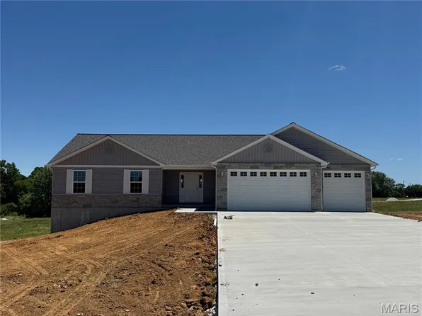 8 Alpine Dr, Troy, MO 63379
