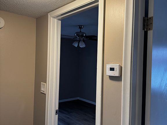 4th image of 2019 Benson Gardens Blvd #9