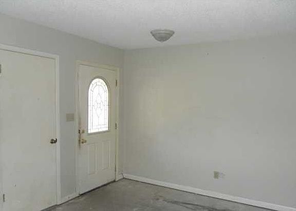 3rd image of 2143 Schwab Ct #2143