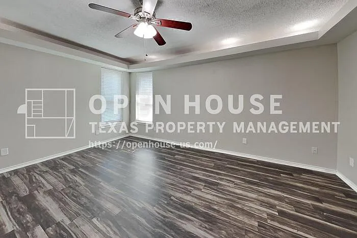 10101 Stoneleigh Dr — Photo 6