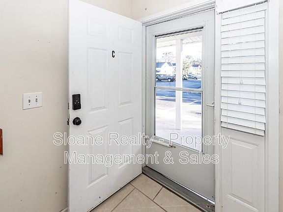 4th image of 234-4C Stefan St