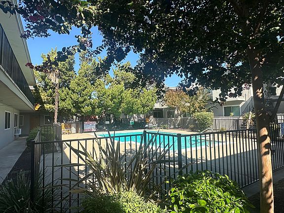 3rd image of 5971 Lake Crest Way #13