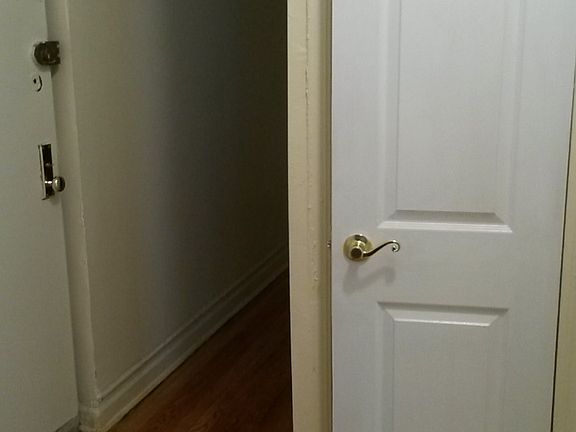 4th image of 285 Hawthorne St APT 210