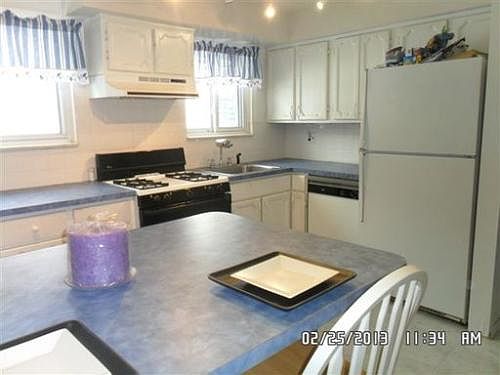 2nd image of 38721 Warwickshire Dr