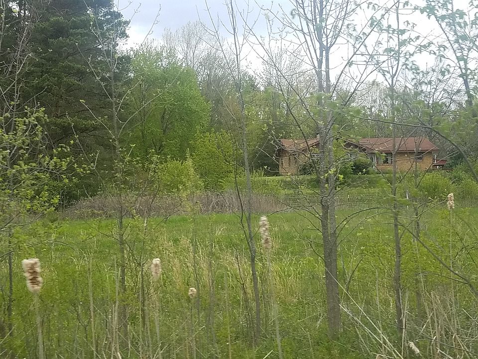 2nd image of 842 W Chippewa River Rd