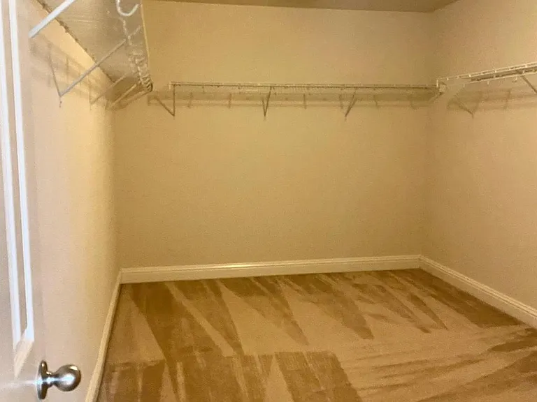 518 Remington Chase Ct — Photo 22