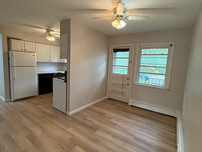 2710 South Rd #A6 — Photo 6