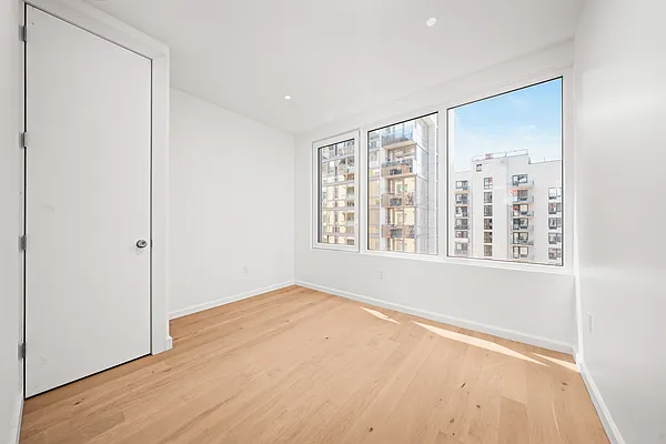 Bedroom, photo 2