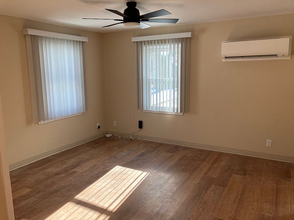 2nd image of 1315 Carroll Ave