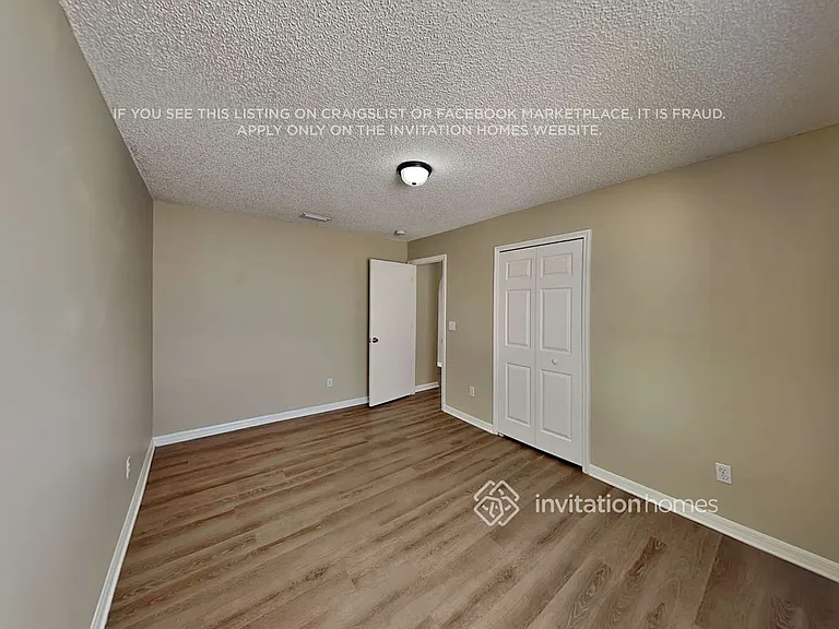 2836 Maderia Cir — Photo 10