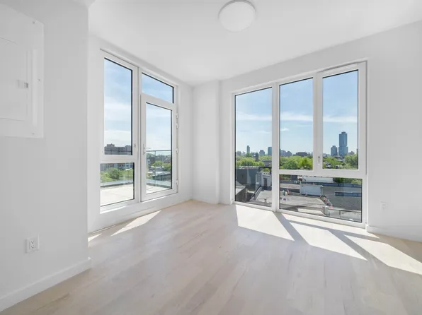 151 Carlton Avenue 8G image 1 of 10