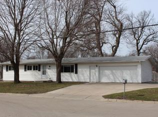 1606 Saint Paul Rd, Owatonna, MN 55060