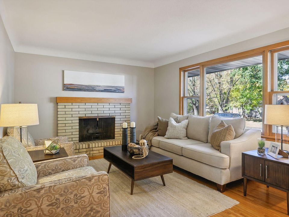 1st image of 1792 Stanbridge Ave